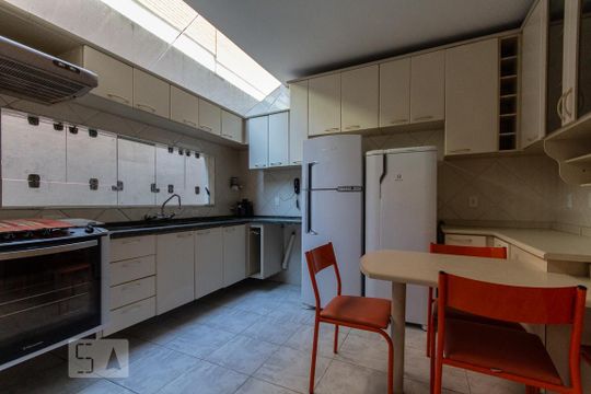 Cozinha de casa de condomínio à venda com 4 quartos, 497m² em Jardim Morumbi, São Paulo