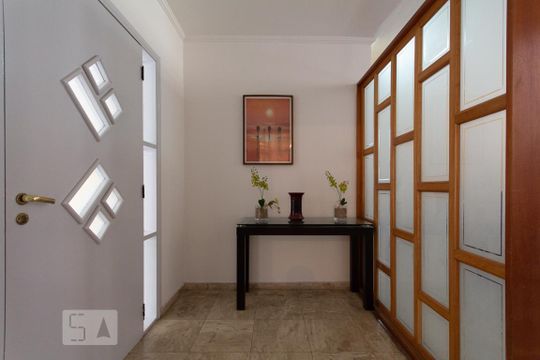 Entrada de casa de condomínio para alugar com 4 quartos, 497m² em Jardim Morumbi, São Paulo