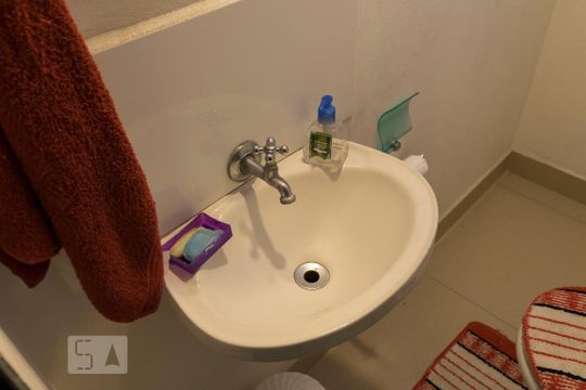 1o. Andar - Banheiro de serviço de casa à venda com 3 quartos, 260m² em Saúde, São Paulo