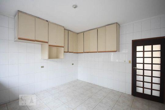 Cozinha de casa à venda com 3 quartos, 150m² em Ferreira, São Paulo