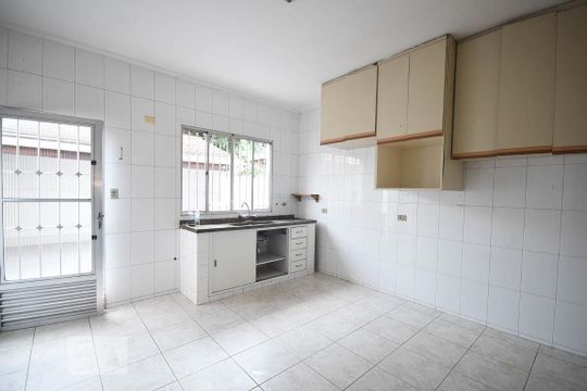 Cozinha de casa à venda com 3 quartos, 150m² em Ferreira, São Paulo