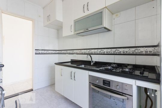 Cozinha de apartamento para alugar com 3 quartos, 75m² em Vila Guilherme, São Paulo