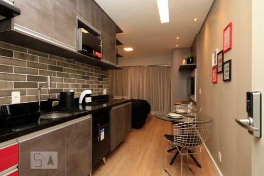 Studio de kitnet/studio para alugar com 1 quarto, 28m² em República, São Paulo