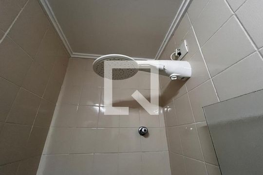 Banheiro de apartamento para alugar com 1 quarto, 55m² em Centro, Campinas