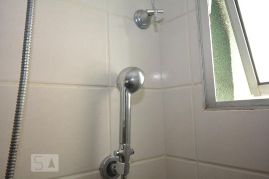 Banheiro de apartamento à venda com 2 quartos, 56m² em Engenho de Dentro, Rio de Janeiro