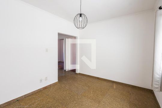 Sala de apartamento à venda com 2 quartos, 62m² em Vila Madalena, São Paulo