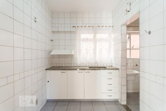 Cozinha de apartamento para alugar com 3 quartos, 75m² em Castelo, Belo Horizonte
