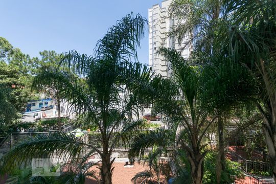 Vista de apartamento à venda com 2 quartos, 50m² em Vila Firmiano Pinto, São Paulo