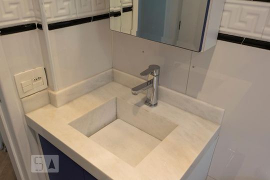 Banheiro (Torneira) de apartamento à venda com 2 quartos, 50m² em Vila Firmiano Pinto, São Paulo