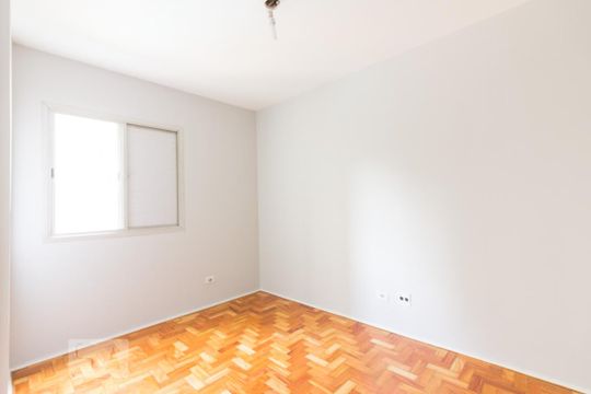 Quarto 2 de apartamento para alugar com 2 quartos, 62m² em Santa Teresinha, São Paulo
