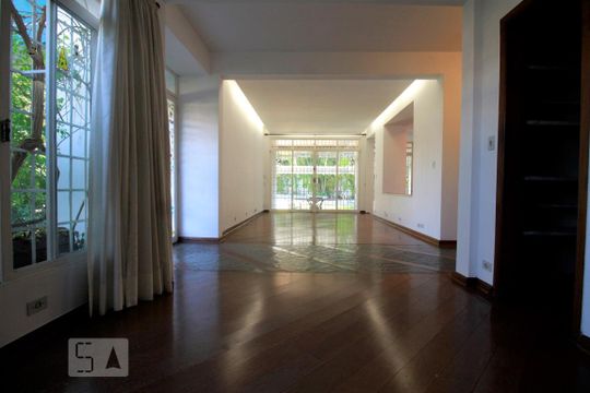 Casa para alugar com 5 quartos, 647m² em Morumbi, São Paulo