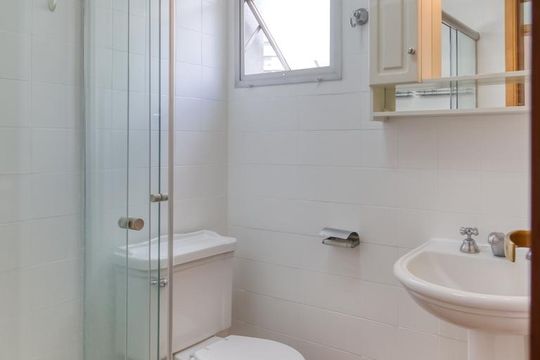 Banheiro de apartamento para alugar com 2 quartos, 62m² em Vila Olímpia, São Paulo
