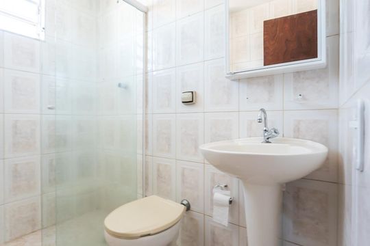 Banheiro de apartamento para alugar com 2 quartos, 70m² em Baeta Neves, São Bernardo do Campo