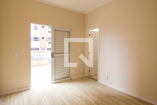 Suíte de casa à venda com 2 quartos, 120m² em Centro, Jundiaí