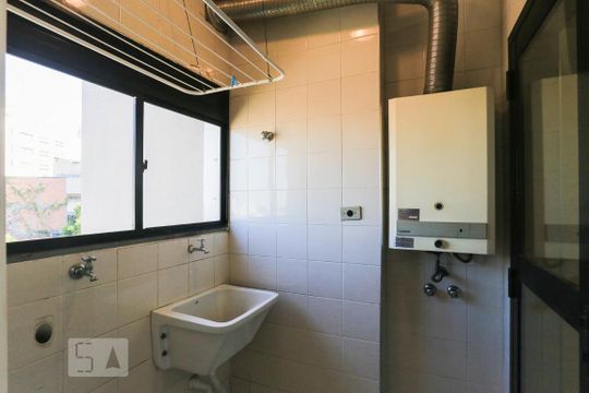 Área de Serviço de apartamento para alugar com 3 quartos, 83m² em Vila Madalena, São Paulo