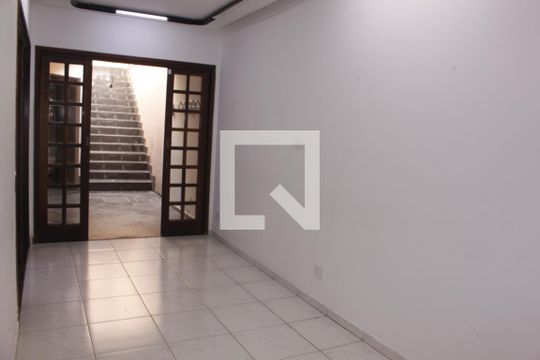 Sala de casa para alugar com 4 quartos, 500m² em Jardim da Glória, São Paulo