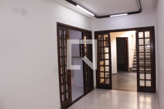 Sala de casa para alugar com 4 quartos, 500m² em Jardim da Glória, São Paulo