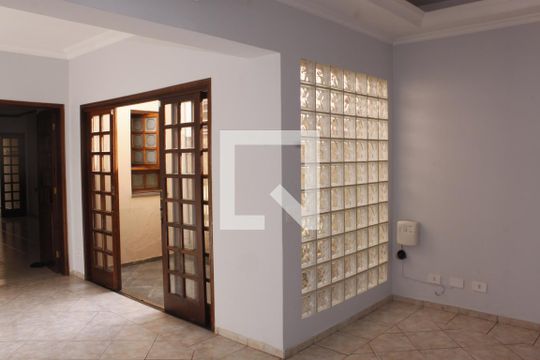 Sala de casa para alugar com 4 quartos, 500m² em Jardim da Glória, São Paulo