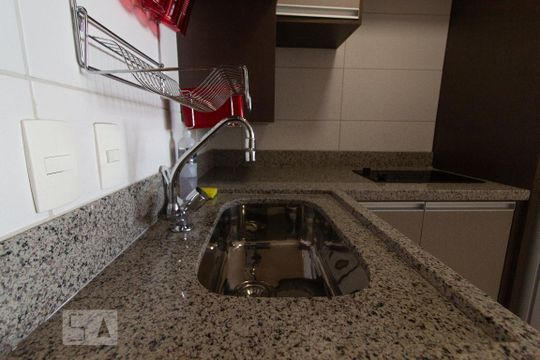Pia da cozinha de kitnet/studio para alugar com 1 quarto, 33m² em Águas Claras, Brasília