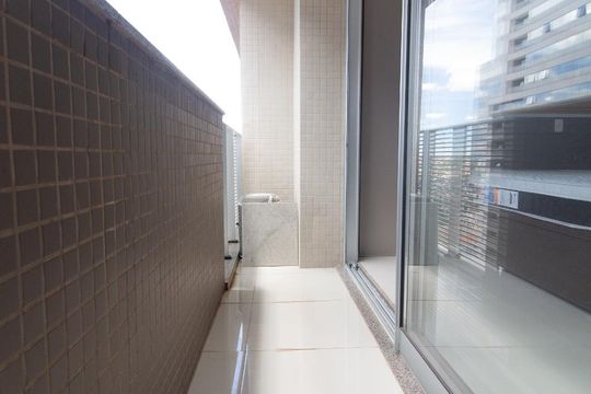 Varanda de kitnet/studio para alugar com 1 quarto, 33m² em Águas Claras, Brasília