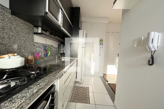 Cozinha de apartamento para alugar com 2 quartos, 51m² em Saúde, São Paulo