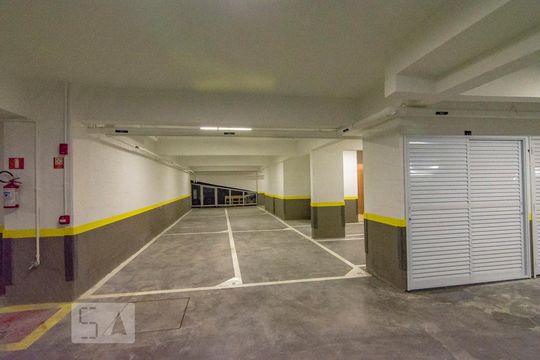 Garagem de kitnet/studio à venda com 1 quarto, 44m² em Centro, São Paulo