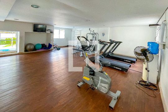 Área comum - Academia de apartamento para alugar com 2 quartos, 63m² em Pinheiros, São Paulo