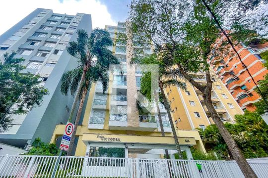Fachada de apartamento para alugar com 2 quartos, 63m² em Pinheiros, São Paulo