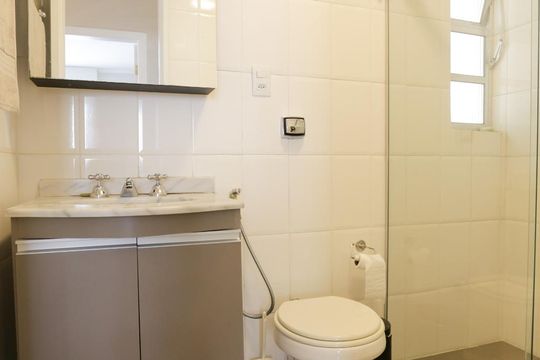 Banheiro de apartamento à venda com 4 quartos, 150m² em Cerqueira César, São Paulo