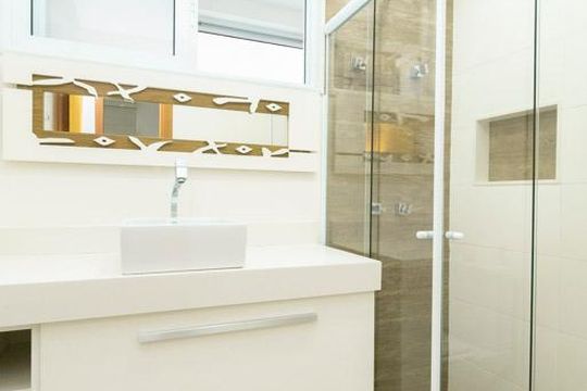 Banheiro Social de apartamento à venda com 2 quartos, 70m² em Icaraí, Niterói