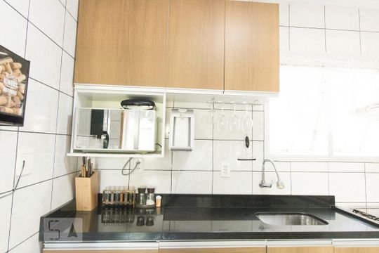 Cozinha de apartamento para alugar com 2 quartos, 58m² em Rudge Ramos, São Bernardo do Campo