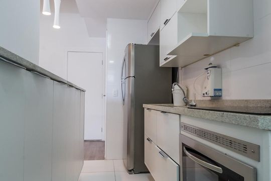 Cozinha de apartamento à venda com 1 quarto, 63m² em Campo Belo, São Paulo