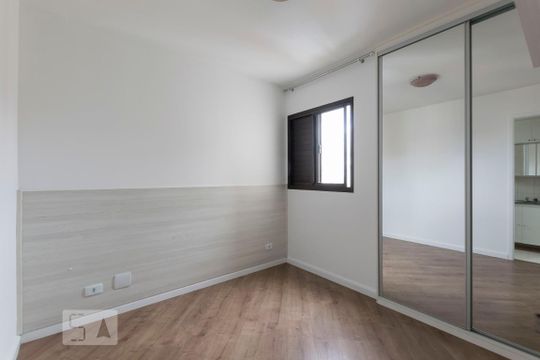 Suíte de apartamento à venda com 2 quartos, 65m² em Vila Mariana, São Paulo