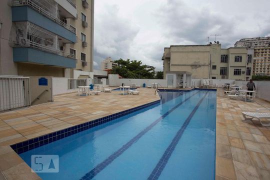 piscina de apartamento à venda com 3 quartos, 172m² em Vital Brasil, Niterói