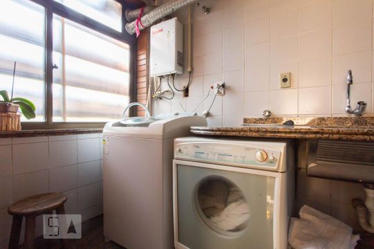 Área de Serviço de apartamento à venda com 3 quartos, 150m² em Bela Vista, Porto Alegre