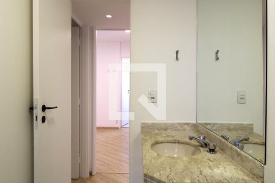 Banheiro Social de apartamento para alugar com 3 quartos, 110m² em Indianópolis, São Paulo