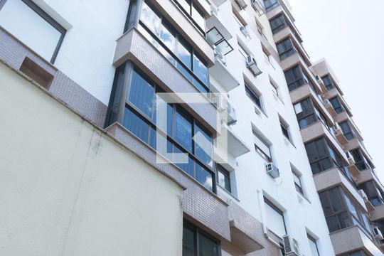 Área comum - Plaquinha de apartamento à venda com 2 quartos, 65m² em Santana, Porto Alegre