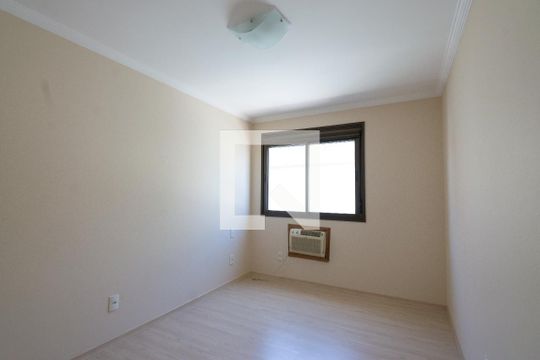 Suíte de apartamento à venda com 2 quartos, 65m² em Santana, Porto Alegre