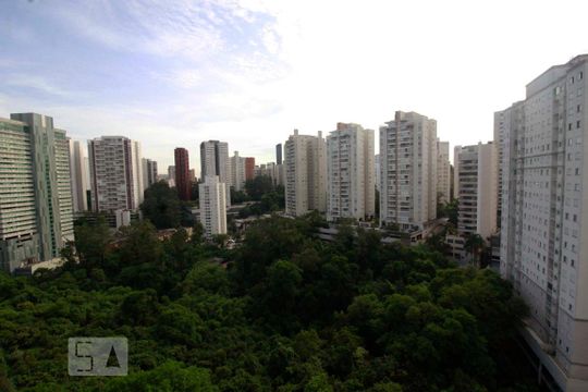 Vista do quarto 1 de apartamento para alugar com 3 quartos, 67m² em Vila Andrade, São Paulo