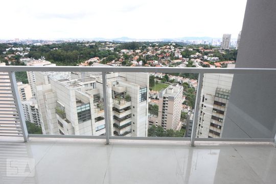 varanda de kitnet/studio para alugar com 1 quarto, 35m² em Real Parque, São Paulo