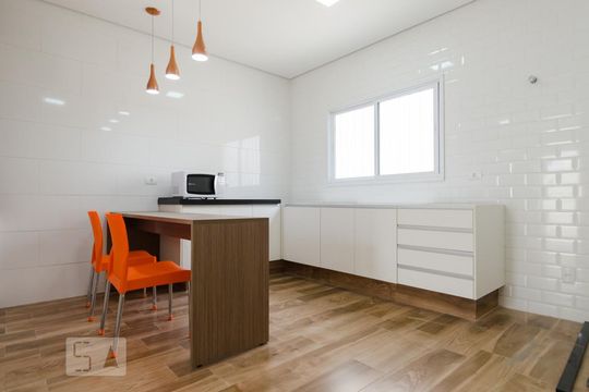 Cozinha de kitnet/studio para alugar com 1 quarto, 33m² em Cerâmica, São Caetano do Sul