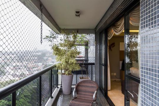 Sacada de apartamento à venda com 4 quartos, 340m² em Alto da Lapa, São Paulo