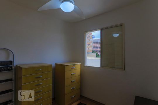 Quarto de apartamento para alugar com 2 quartos, 52m² em Sumarezinho, São Paulo