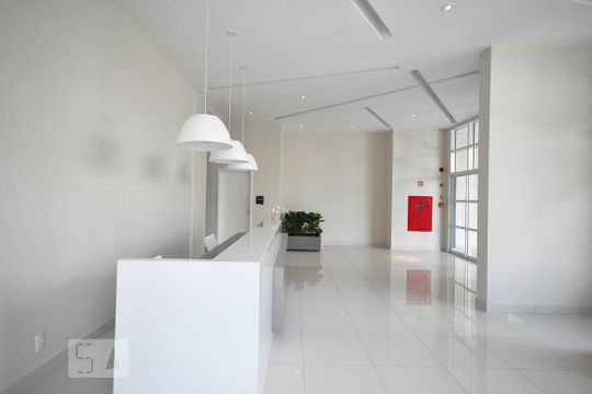 Hall social de kitnet/studio para alugar com 1 quarto, 39m² em Real Parque, São Paulo