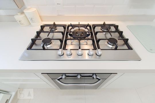 Cozinha de apartamento para alugar com 3 quartos, 121m² em Alphaville Conde Ii, Barueri