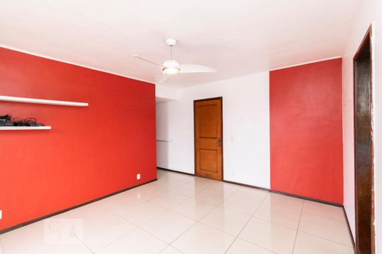 Sala de apartamento para alugar com 2 quartos, 70m² em Icaraí, Niterói