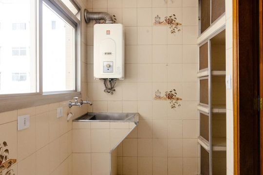 Lavanderia de apartamento para alugar com 3 quartos, 140m² em Centro, Campinas