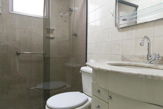 Banheiro  de apartamento para alugar com 1 quarto, 40m² em Ipiranga, São Paulo