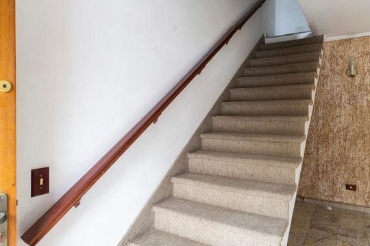 Escada de casa à venda com 2 quartos, 96m² em Jardim Brasil, São Paulo