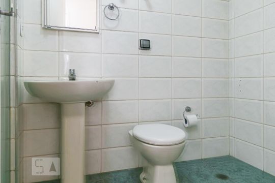 Banheiro de apartamento à venda com 3 quartos, 70m² em Bela Vista, São Paulo